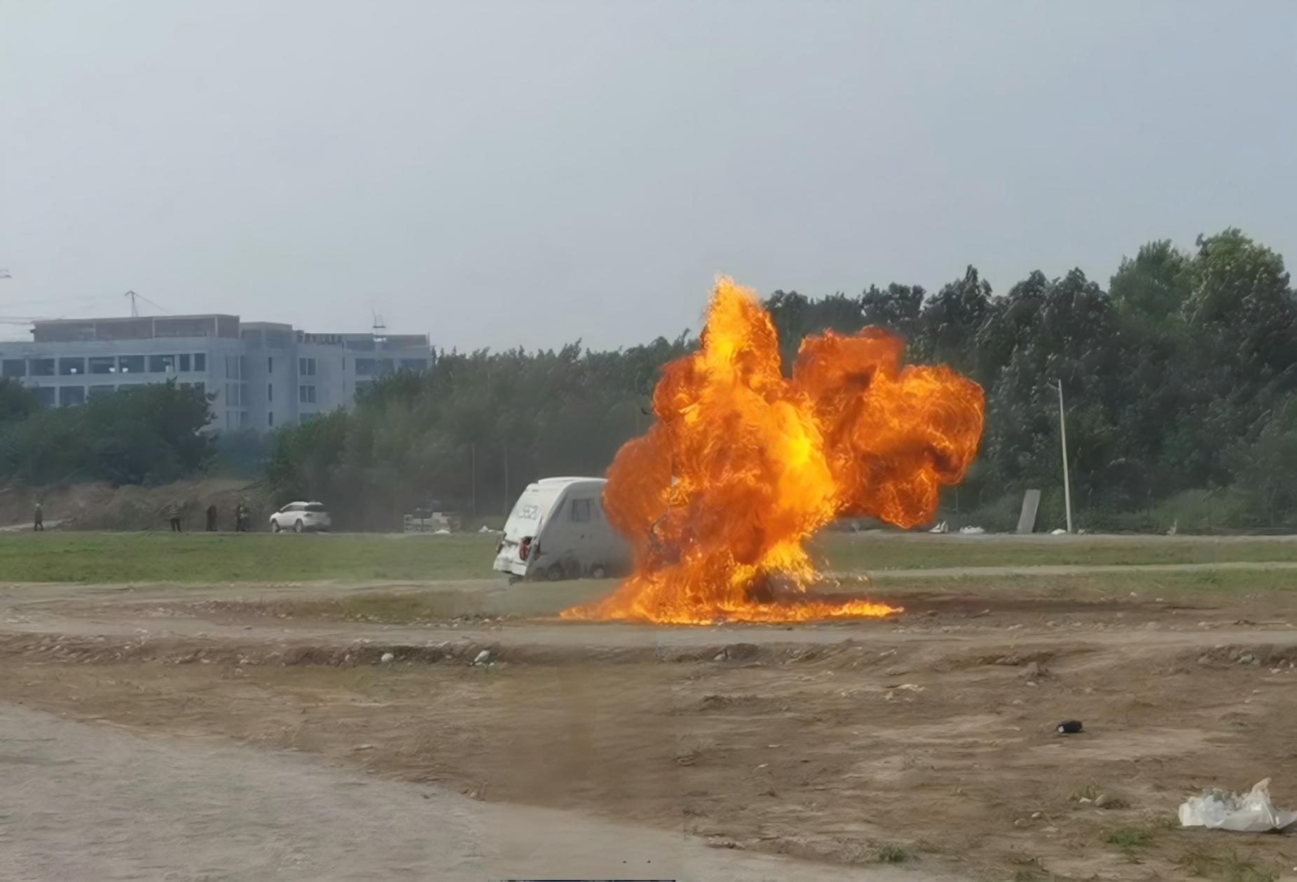 3243654a22f35edf4bab9dd881ed6b9b